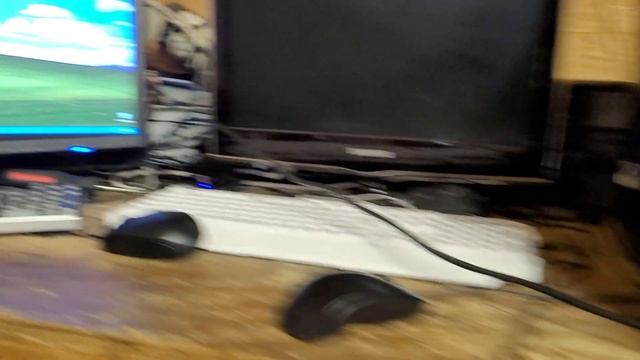 2004 Dell Optiplex GX260 running Windows XP Professional SP3 смотреть онлайн