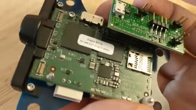 2 Attach Spacers to Snapdragon Flight смотреть онлайн