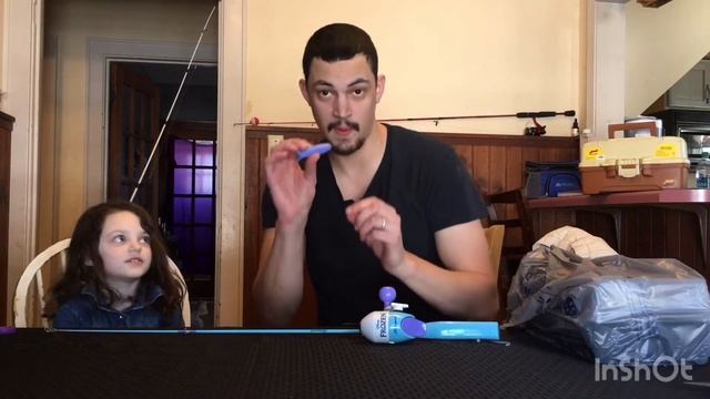 (Walmart) Disney Frozen KIDS/YOUTH FISHING POLE Set-Up (pt.1) смотреть онлайн
