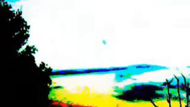 UFO Pyramid hovering above sweden 25-10-2010 смотреть онлайн