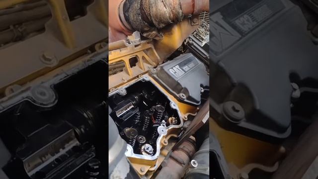 Caterpillar C32 faulty injector removed from generator смотреть онлайн