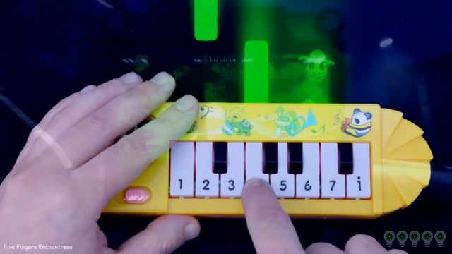 ZOONOMALY Theme (how to play on a 1$ piano) смотреть онлайн