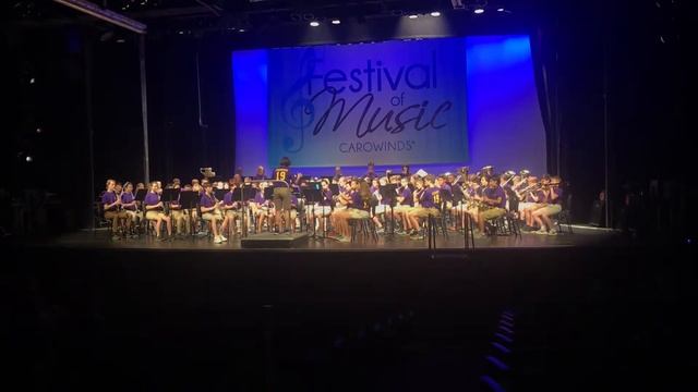 Hanes Magnet School Band “March Bravissimo” смотреть онлайн