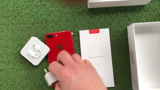 An unboxing of Apple’s new iPhone 8 Plus (Product) Red смотреть онлайн