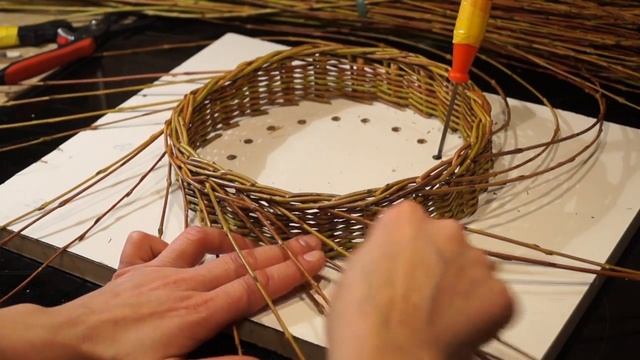 Русская ива - Урок 6. Боковая дорожка. Шаг 1 через 1.