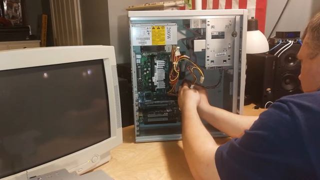 Part 2 - Gateway 500, 3dfx Voodoo 3 3000 rebuild and benchmarks смотреть онлайн