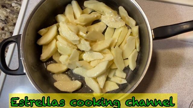 SWEET COOKED APPLES. смотреть онлайн