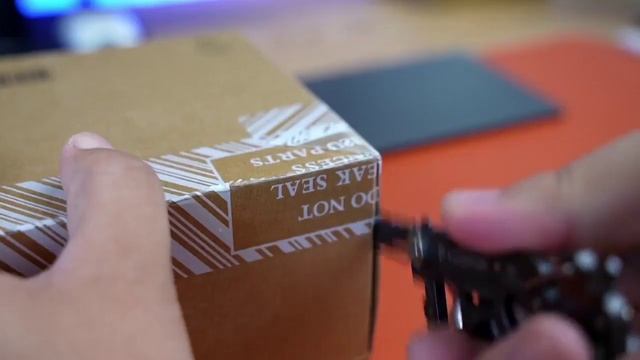 iPhone 13 mini & 13 UNBOXING FIRST смотреть онлайн