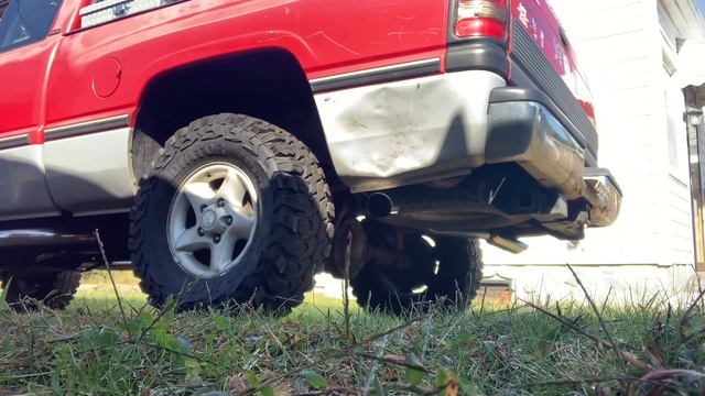 1996 Dodge Ram 1500 5.9 360 true duals. No cats, no mufflers смотреть онлайн