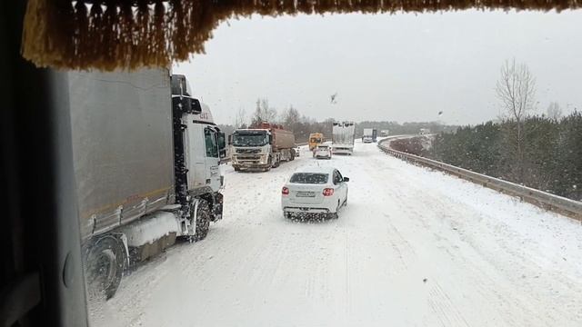 Пермь - Тольятти. Дорожники УДМУРТИИ НЕГОТОВЫЕ ВСТРЕЧИ ЗИМЫ 😂 смотреть онлайн