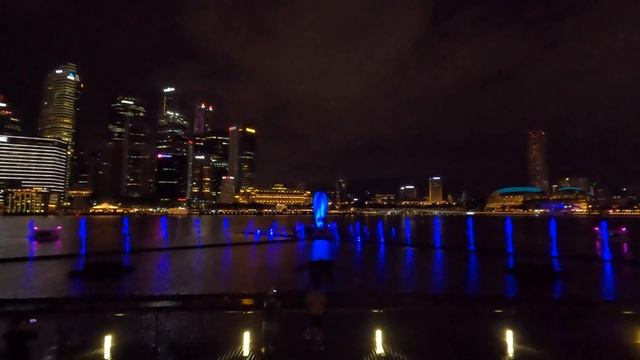 Marina Bay Singapore | X Mas Decoration | Musical Fountain | Floating Apple Store and many more 4 смотреть онлайн