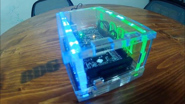 Circuit Bitz ADK 2012 Micro Android Open Accessory board in Acrylic case смотреть онлайн