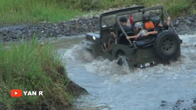 Uji Adrenalin Off Road di Jalur Merapi Jimny Adventure смотреть онлайн