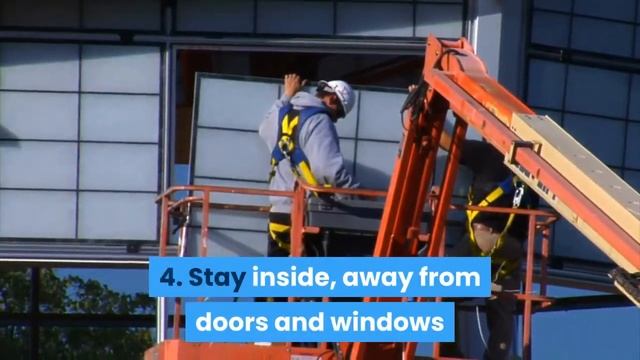 10 TIPS TO SURVIVE AN UNEXPECTED HOLIDAY HURRICANE смотреть онлайн