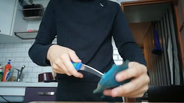 Ломаю чехол от айфона в клочья смотреть онлайн
