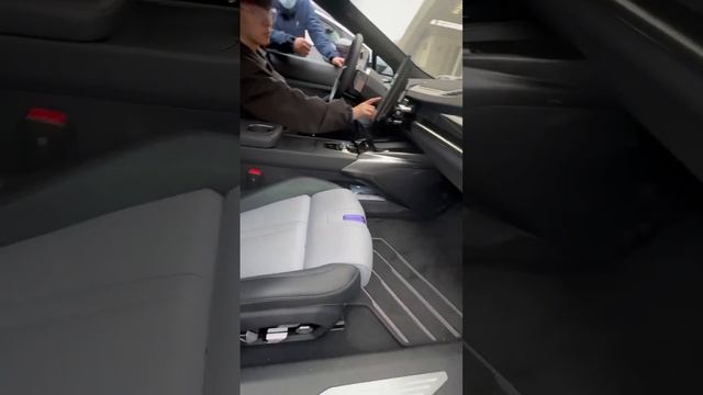 HI-PHI Z SPORT CROSSOVER смотреть онлайн