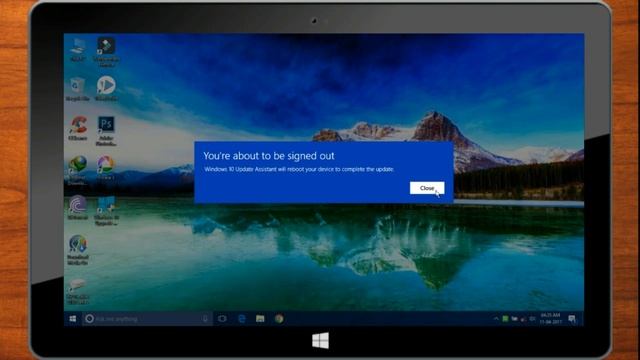 Windows 10 Creator Update- How to download and Install смотреть онлайн