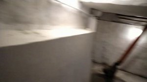 Единственный лифт в жилом доме, который ездит в подвал.