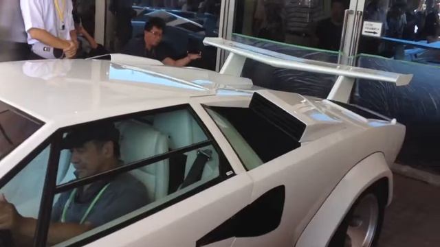 広島市交通科学館カウンタック展　LP5000QVエンジン音 смотреть онлайн