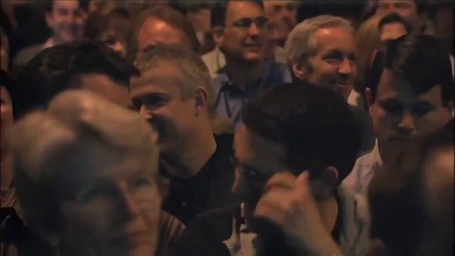 Apple CEO, Steve Jobs presents the new iPhone at MacWorld in San Francisco 2007. смотреть онлайн