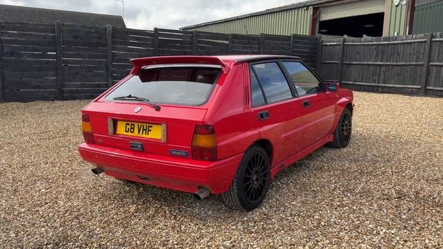 1990 Lancia Delta Integrale HF Turbo 8V смотреть онлайн