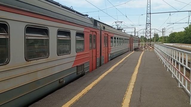 Прибытие Электропоезда ЭД9М-0212 На Станцию Гороховец смотреть онлайн