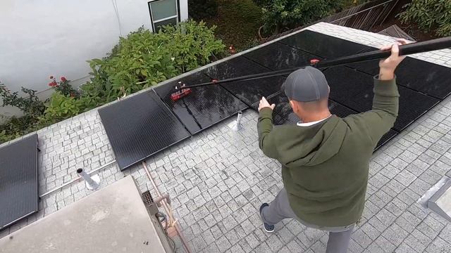 🤔is it TOO LATE to start SOLAR Panel CLEANING business 2022? смотреть онлайн