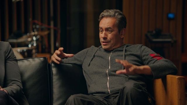 Introducing Spatial Audio | Apple Music смотреть онлайн