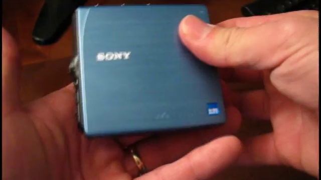 iPod vs Minidisc смотреть онлайн