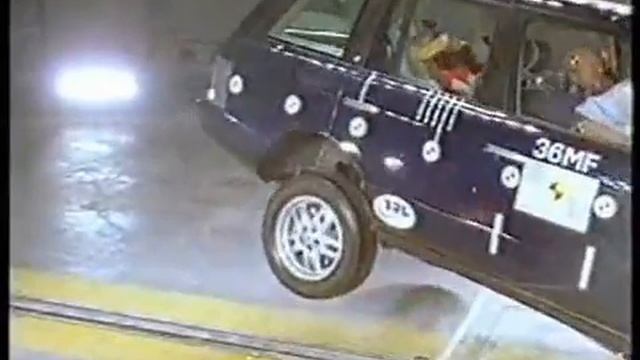 Range Rover Crash Test смотреть онлайн