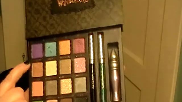 Urban Decay Alice in Wonderland!!! смотреть онлайн