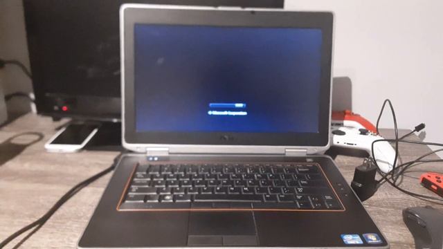 Windows Vista startup but it is the Galaxy S4 startup sound смотреть онлайн