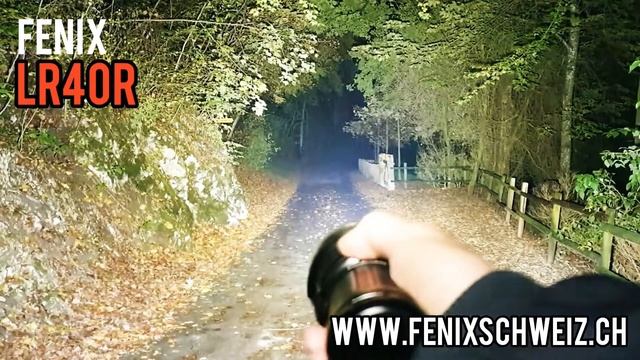 Fenix LR40R - SPOT- And FLOODLIGHT Comparison