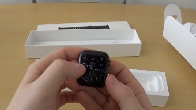 Apple Watch Series 5 44mm Aluminium Space Grey Quick Review and Unboxing смотреть онлайн