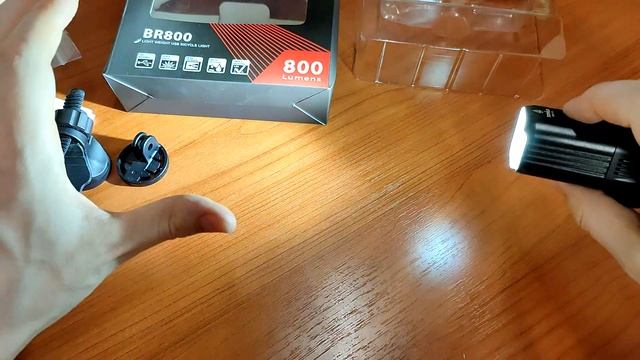 Обзор велофары TOWLID BR800 смотреть онлайн