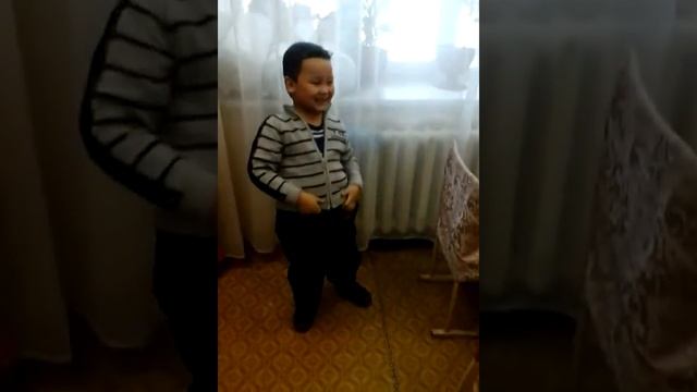 Видео #8 Наш крутой чувак )) смотреть онлайн