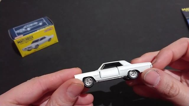 1964 Pontiac Grand Prix from Matchbox Collectors 17/20 смотреть онлайн