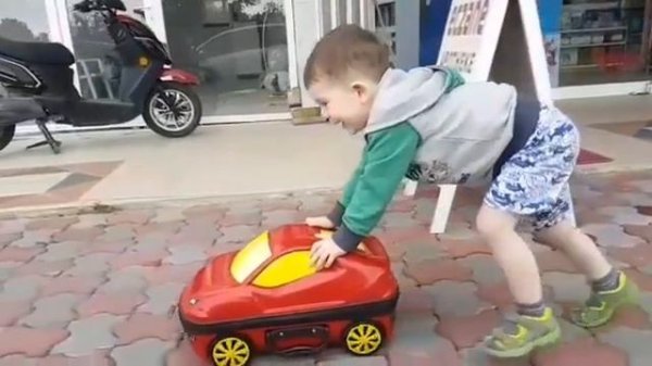 МАШИНА ЧЕМОДАН!