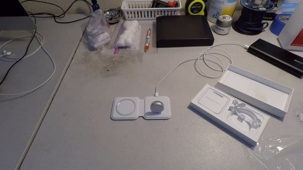 Apple MagSafe Duo Charger Unboxing