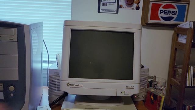 Building the Ultimate Windows 9x PC (Part 1) смотреть онлайн
