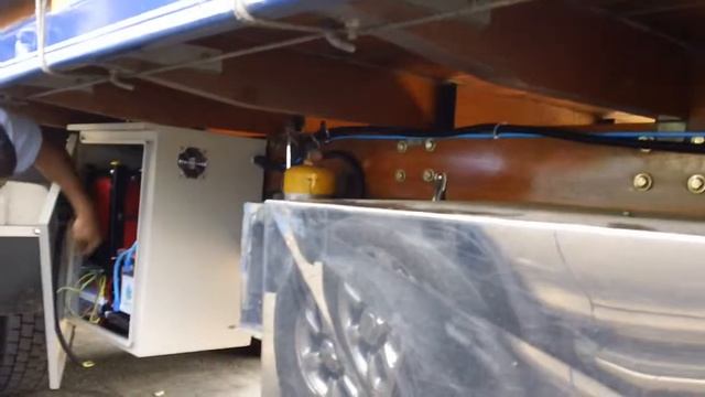 CAMION ISUZU FSR 2 смотреть онлайн