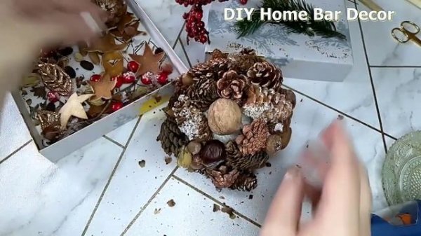 Собрала все что было дома и сделала новогодний шар . Новогодний декор своими руками.