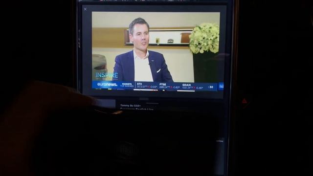 Mirascreen (Miracast) between Android phone to Tesla screen [Video and BT audio synchronized] смотреть онлайн
