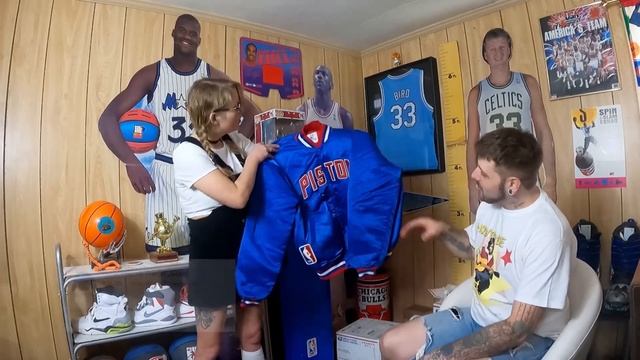 The Most Insane Epic Unboxing смотреть онлайн