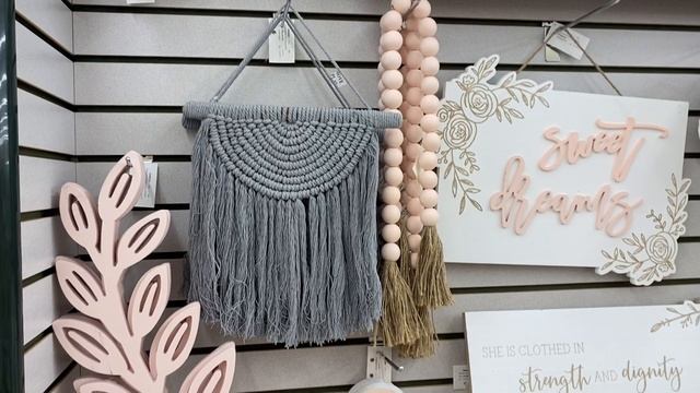 HOBBY LOBBY SHOPPING SPREE! AMAZING AND TRENDING FINDS YOU WON'T BELIEVE EXIST! смотреть онлайн