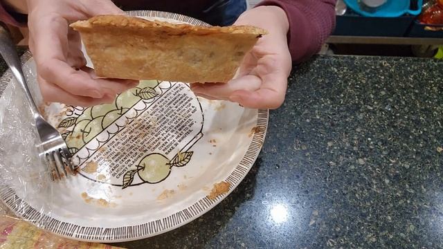 Tasting My Organic Apples Pie Next Day смотреть онлайн