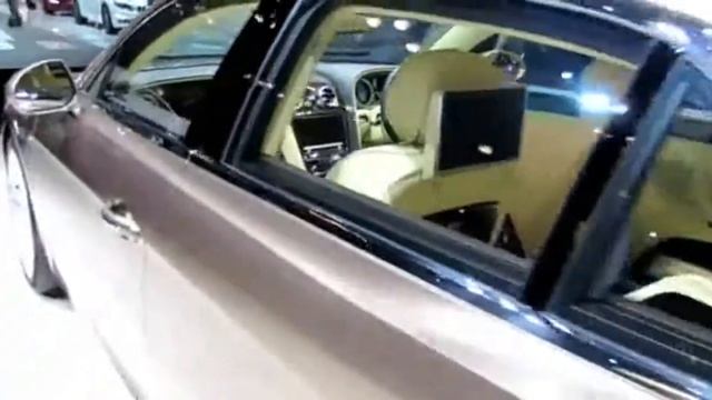 2014 Bentley Flying Spur V8 смотреть онлайн