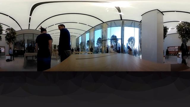 360 view: Inside Apple store in The Dubai Mall смотреть онлайн