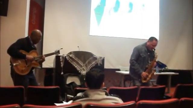 Gilad Atzmon & Donovan Mixon смотреть онлайн