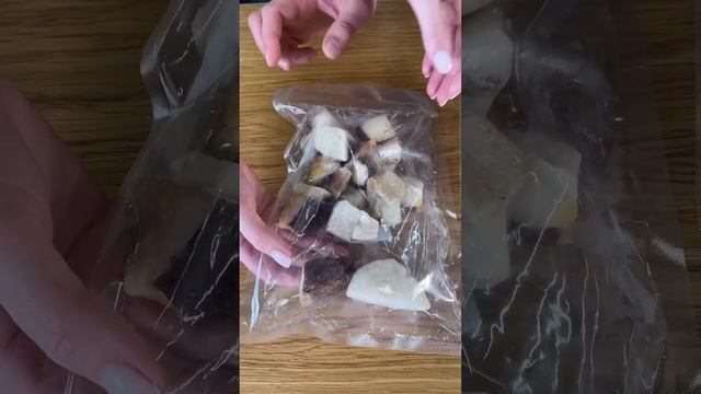 Подосиновики и белые грибы кубик замороженный. Нижегородская область. Деликатеска.ру смотреть онлайн